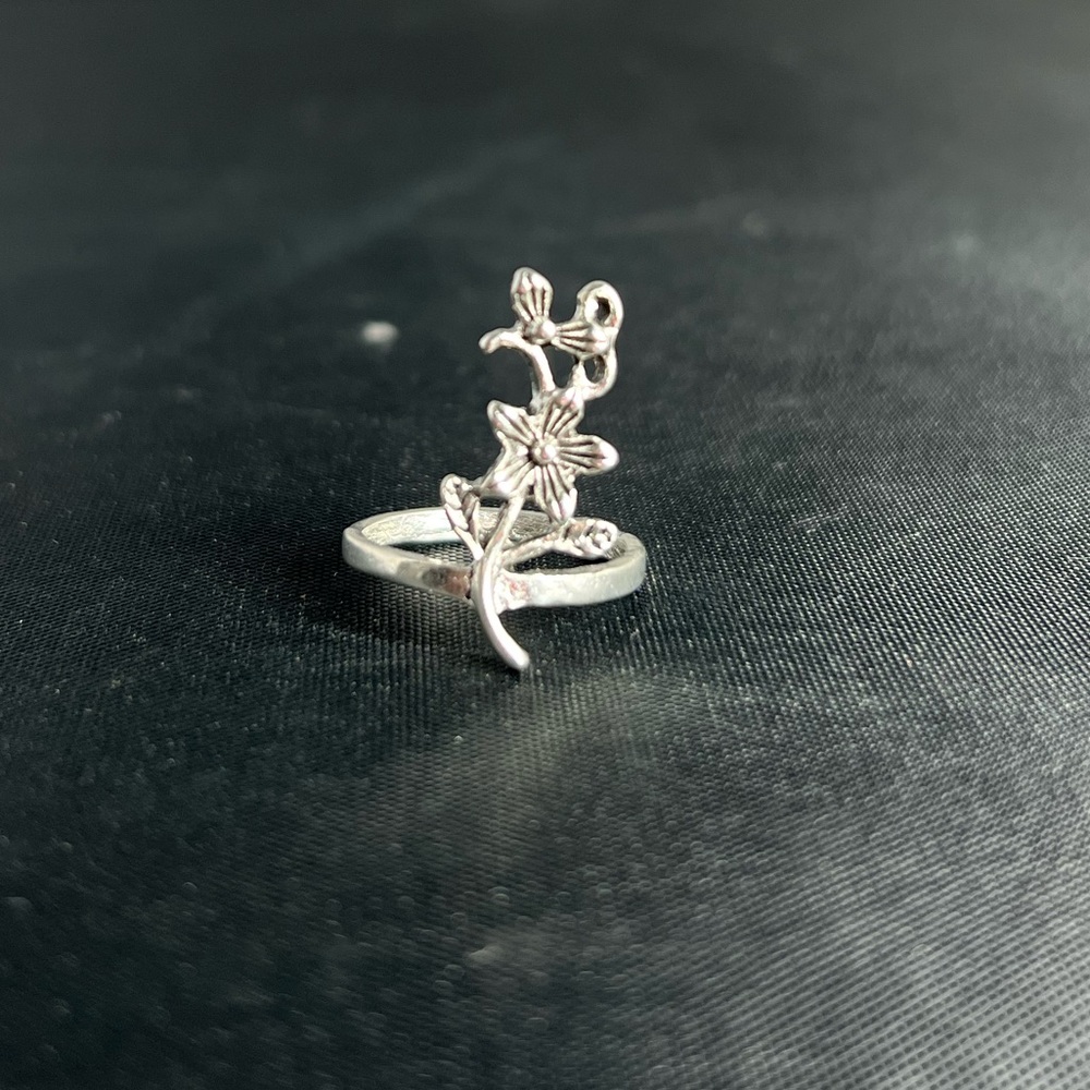 Flower ring